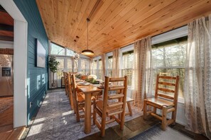 Maison, plusieurs lits (Smoky Fox Lodge) | Restauration