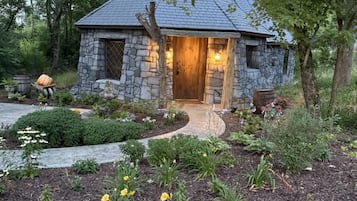 House, Multiple Beds (The Ancient Bear's Den) | Exterior