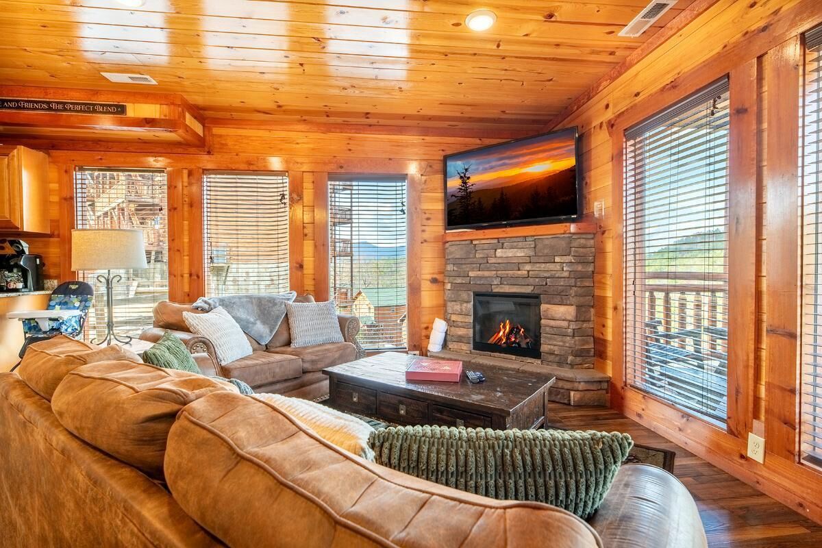 House, Multiple Beds (Splash Mountain Lodge) | Living area