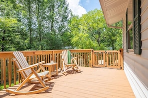House, Multiple Beds (Cedarwood) | Terrace/patio - Cedarwood (Pigeon Forge)
