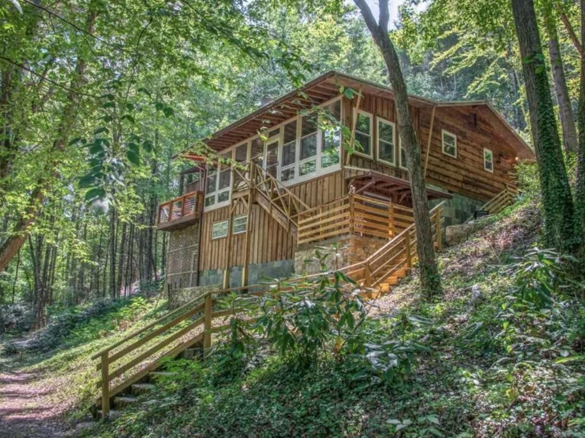 Casa, varias camas (Lil Bear's Den) | Exterior
