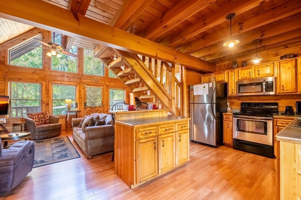 House, Multiple Beds (Z - Southern Style) | Private kitchen