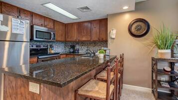 Apartamento, varias camas (TeeTop Getaway) | Cocina privada