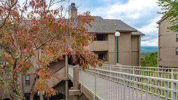 Condo, Multiple Beds (TeeTop Getaway) | Property grounds