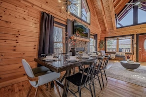Ferienhaus, Mehrere Betten (Smoky Mountain Haven) | Speisen