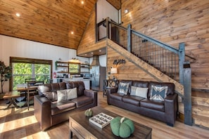House, Multiple Beds (Black Bear-y Ridge) | Living area - Black Bear-y Ridge (Sevierville)