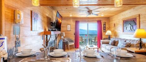 Condo, Multiple Beds (Z - Black Bear Hideout) | Interior