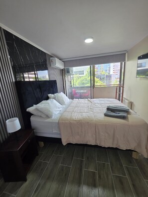 In-room safe, iron/ironing board, free WiFi, bed sheets - Vrbo Property (Las Condes)
