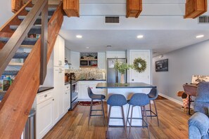 Interior - Bear Summitt Retreat (Sevierville)