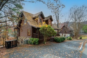 Ferienhaus, Mehrere Betten (Pigeon Forge Perch) | Außenbereich