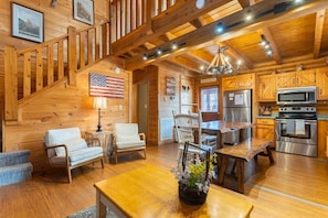 Ferienhaus, Mehrere Betten (Pigeon Forge Perch) | Innenbereich