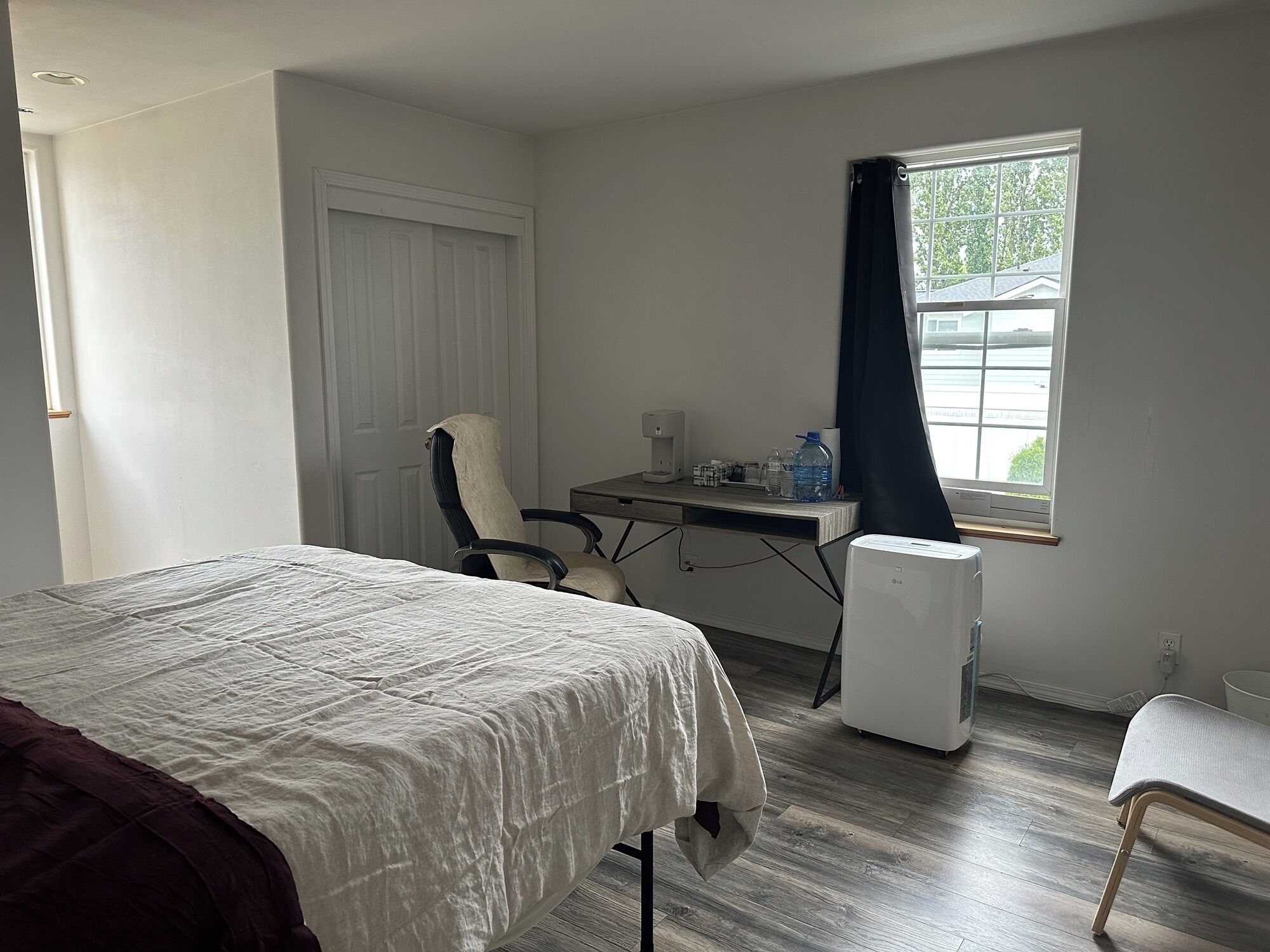 1 chambre, accès au Wi-Fi (inclus), literie fournie