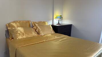 1 chambre, accès au Wi-Fi (inclus), literie fournie