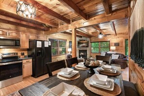 Ferienhaus, Mehrere Betten (Awesome Adventures) | Speisen