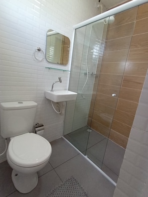 Handtücher, Seife, Toilettenpapier