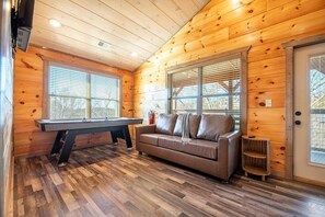 Living area - Magical Meadow (Sevierville)