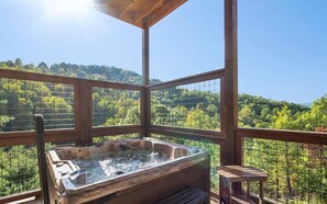 House, Multiple Beds (Misty Shadows) | Outdoor spa tub - Misty Shadows (Sevierville)
