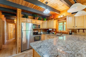 House, Multiple Beds (Wooden Beauty) | Private kitchen - Wooden Beauty (Sevierville)