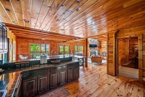 Ferienhaus, Mehrere Betten (Cades Cove) | Innenbereich