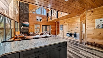 House, Berbilang Katil (Calling Mountains) | Bahagian dalam