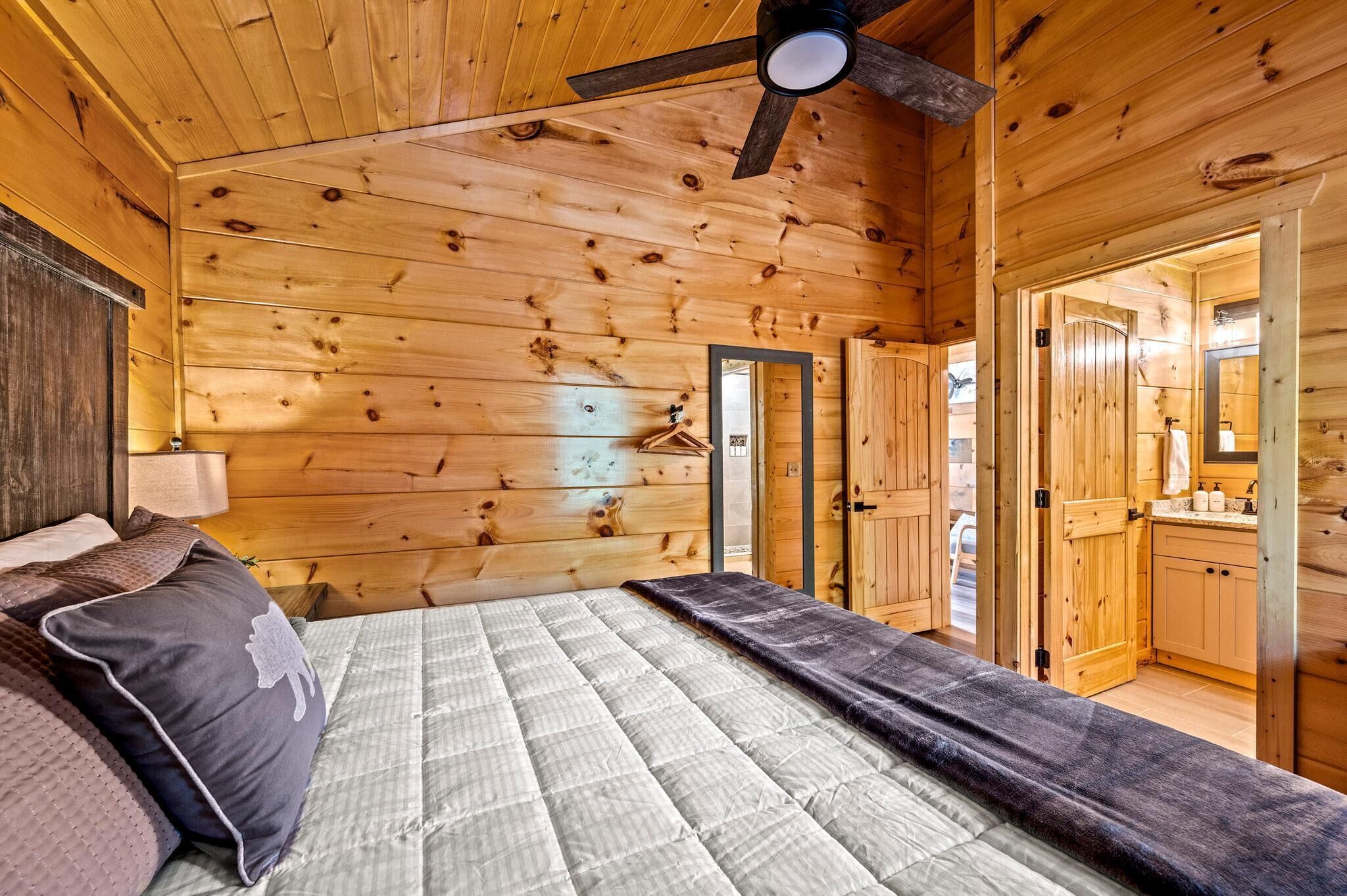 House, Multiple Beds (Calling Mountains) | 3 bedrooms