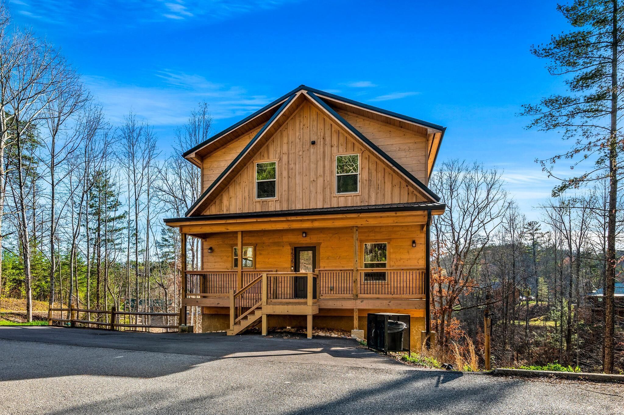 House, Multiple Beds (Calling Mountains) | Exterior