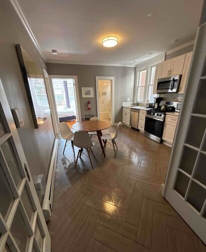 Beautiful 2BR/1BA Apt close to NYC!