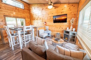 House, Multiple Beds (Little Slice of Heaven) | Living area - Little Slice of Heaven (Sevierville)