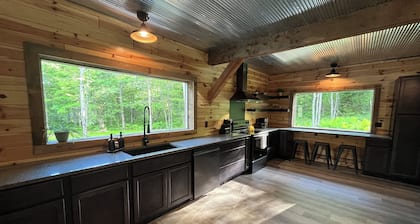 Cabin by the Falls: Modern 3BR Getaway for Relaxation & Adventure