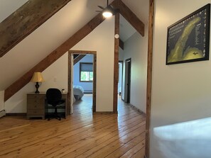 Room - Cabin by the Falls: Modern 3BR Getaway for Relaxation & Adventure (Calumet)