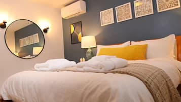 3 bedrooms, desk, iron/ironing board, travel cot