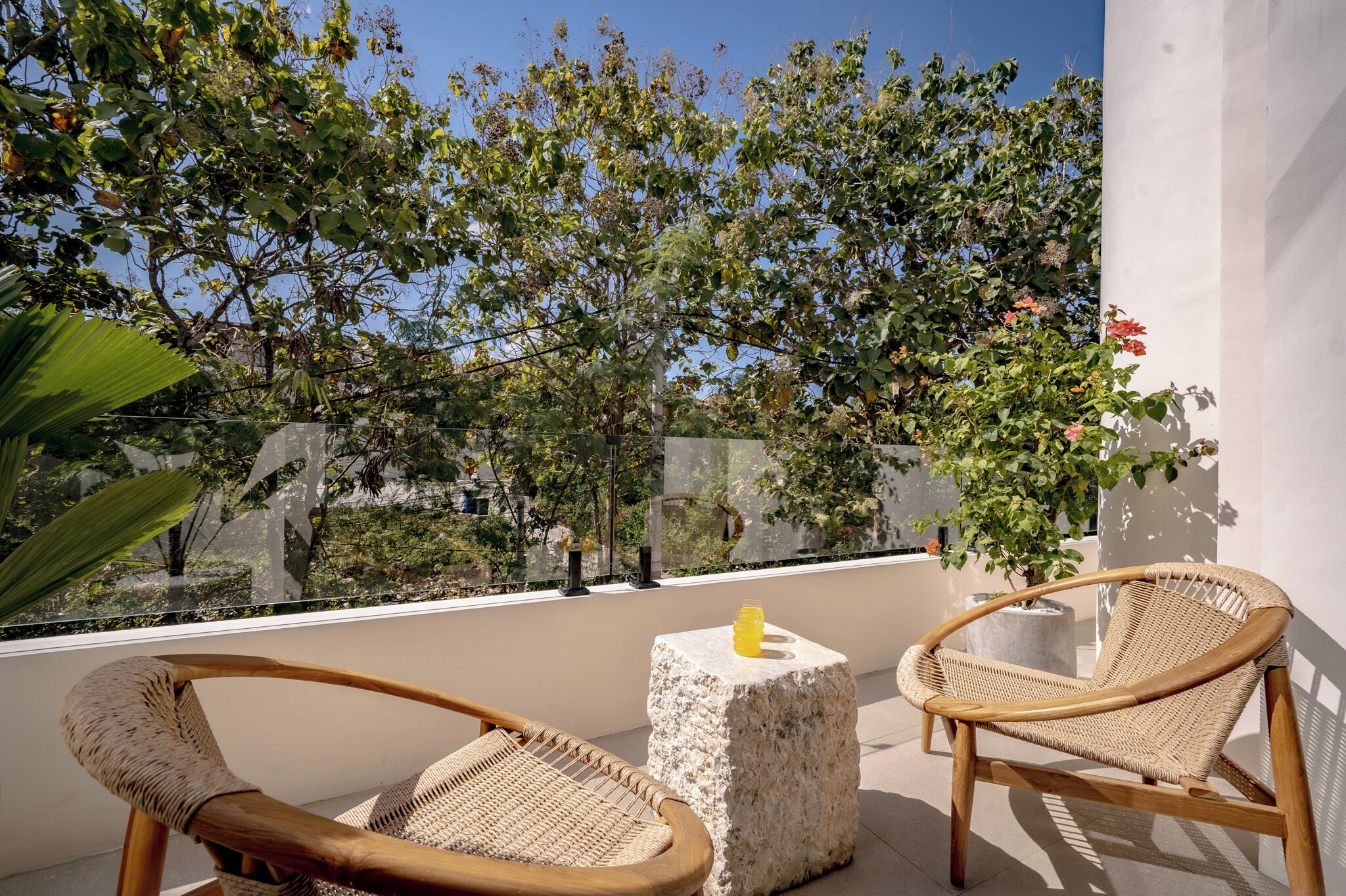 Superior Studio, 1 King Bed | Balcony