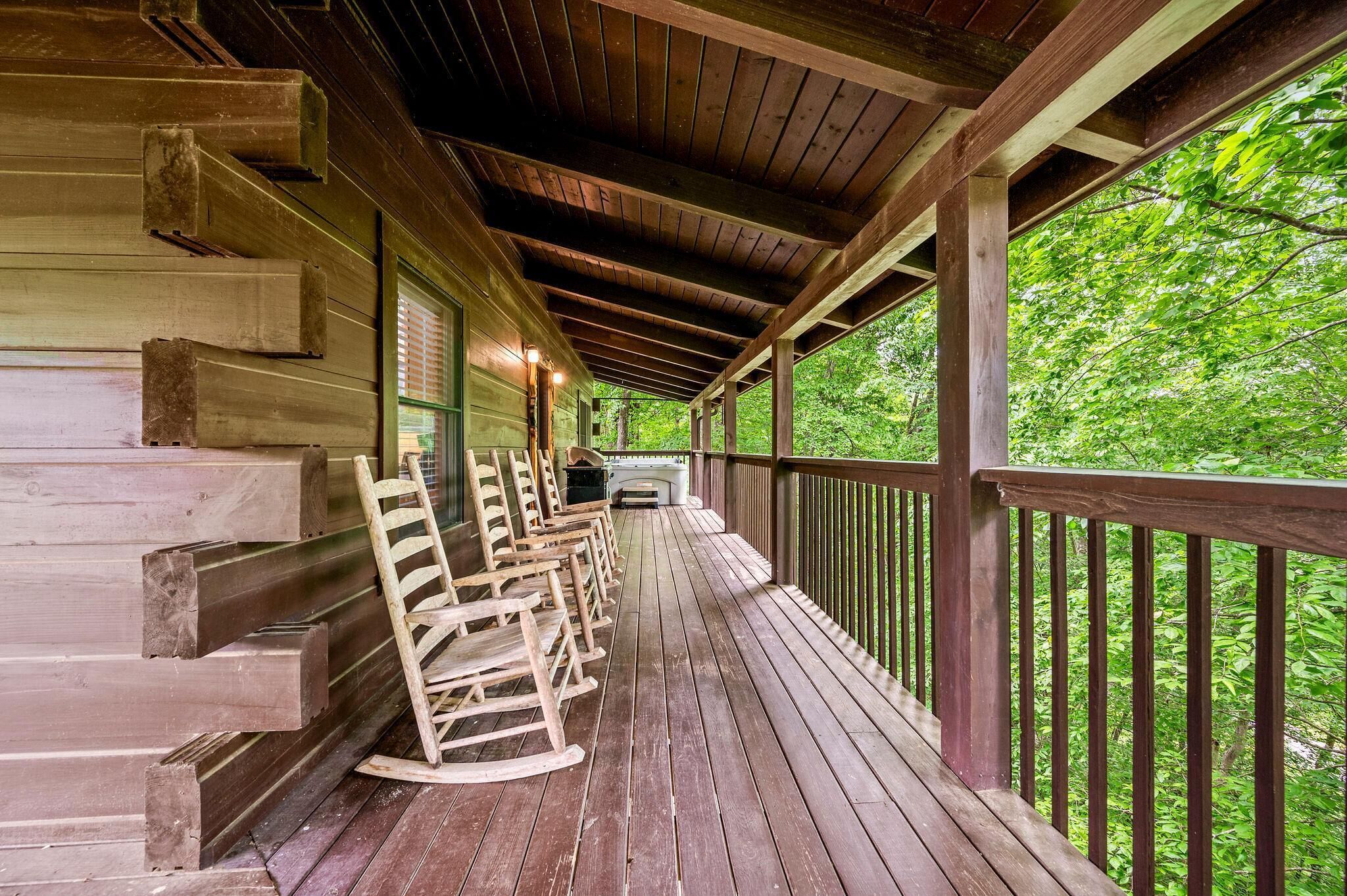 House, Multiple Beds (Smoky Mountain Jewel Unit 2) | Property grounds