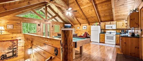 House, 1 King Bed with Sofa bed (Mountain Dream) | Games room