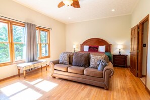 House, Multiple Beds (Peachtree) | Interior - Peachtree (Sevierville)