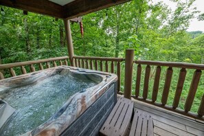 House, Multiple Beds (Altitude Adjustment) | Outdoor spa tub - Altitude Adjustment (Sevierville)
