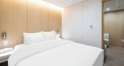 Zenith Hotel