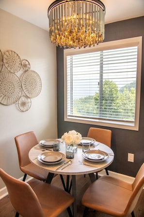 Condo, 1 King Bed with Sofa bed (Adventure Lodge) | Dining - Adventure Lodge (Gatlinburg)