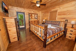 House, Multiple Beds (Bearman's Cabin) | 3 bedrooms - Bearman's Cabin (Sevierville)