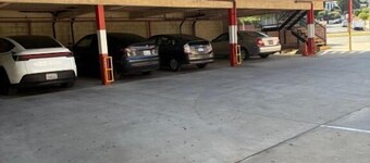 Townhouse Motel 
