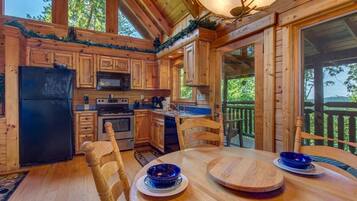 House, Multiple Beds (Night Moves) | Dining