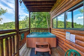 Bồn tắm spa ngoài trời