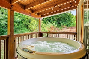 Ferienhaus, Mehrere Betten (Duck Duck Moose) | Außen-Whirlpool