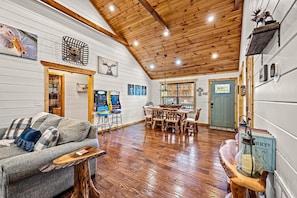 Ferienhaus, Mehrere Betten (Duck Duck Moose) | Wohnbereich