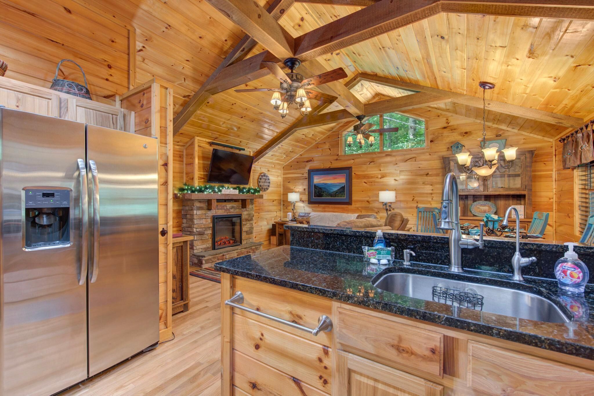 Ferienhaus, 1 King-Bett und Schlafsofa (Misty Mountain Cabin) | Eigene Küche