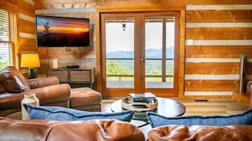 House, Multiple Beds (Big Bear Lodge at Valley View) | Living area