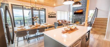บ้านพัก, หลายเตียง (Serenity Awaits) | ร้านอาหาร