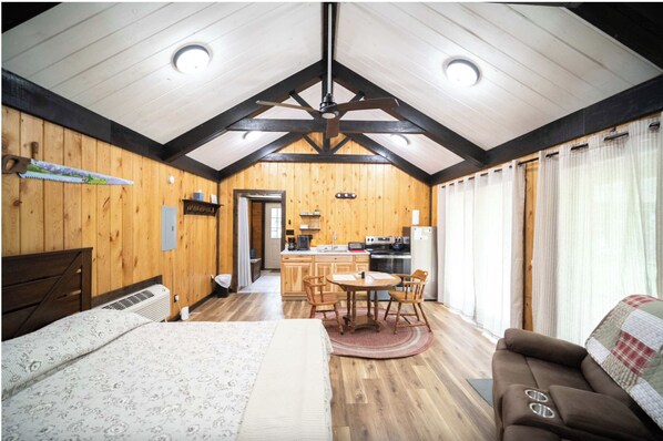 Iron/ironing board, free WiFi, bed sheets - Selah Studio @ Agape Aldea | Peaceful Country Escape (Jamestown)