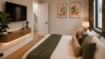 6 Schlafzimmer, Schreibtisch, Bügeleisen/Bügelbrett, Reisekinderbett