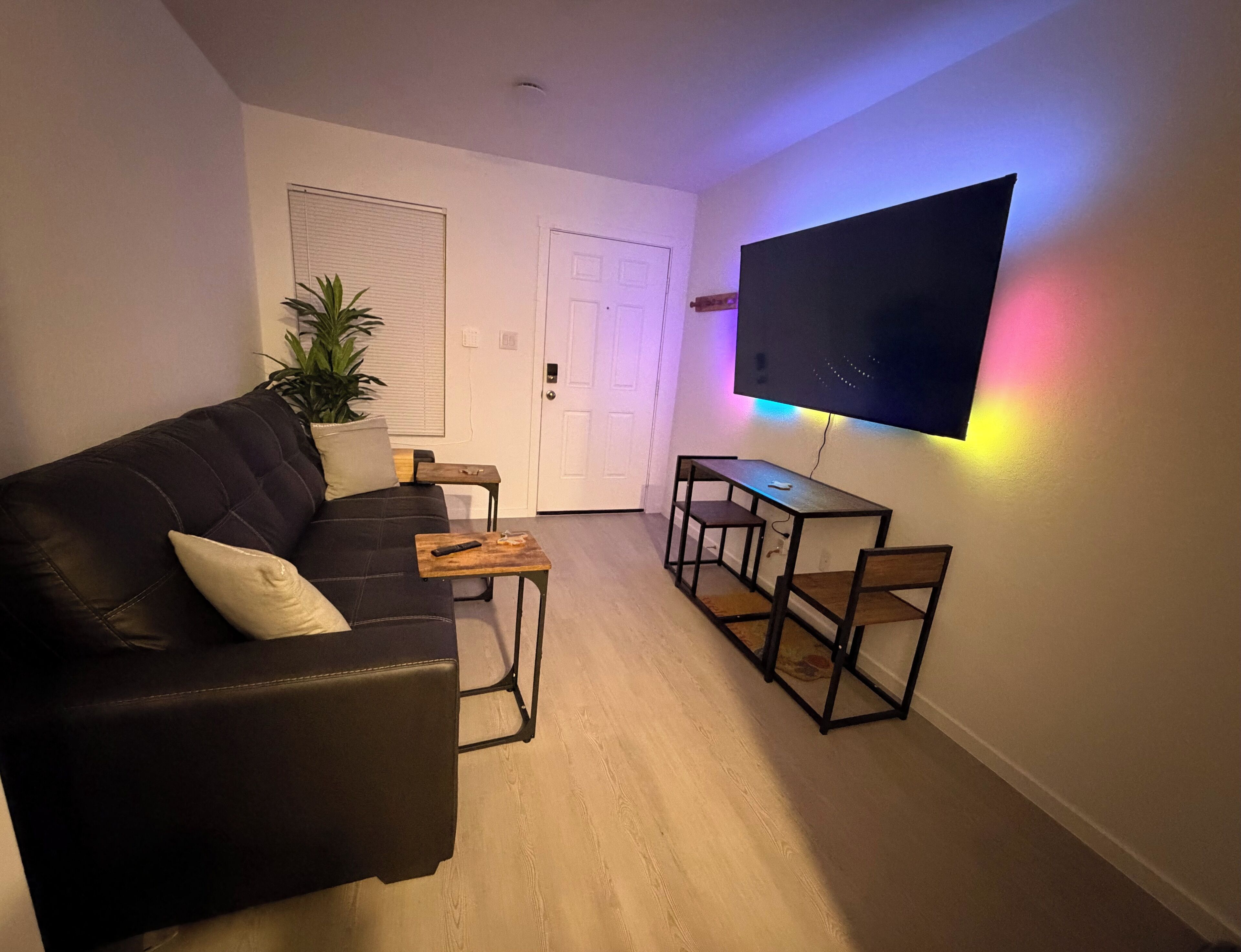 Smart TV, books, computer monitors